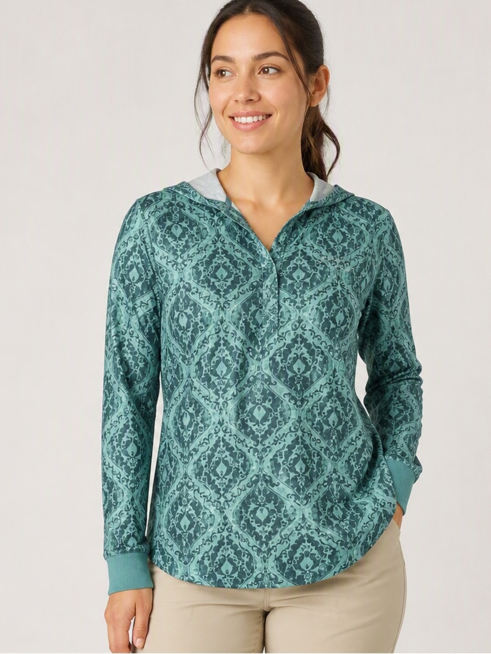 COLUMBIA - Green Graphic Long Sleeve , lightweight hooded shirt size Medium.